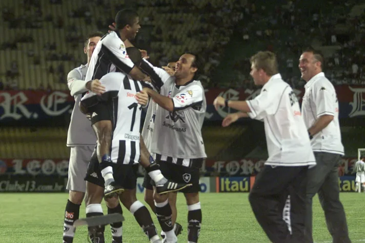 7º. 3 Setembro 2006 - Campeonato Brasileiro Série A 2006 - Rodada 22: Botafogo 5x0 Athletico Paranaense