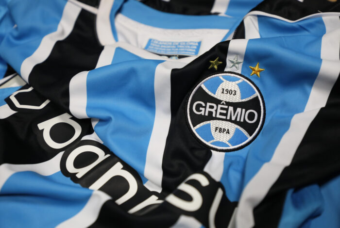 Grêmio completa 121 anos! Confira a galeria de títulos do Imortal