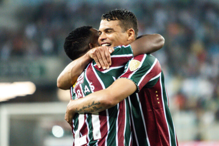 Fluminense- 44%  (seis como mandante e seis como visitante)