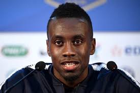 14 - Blaise Matuidi (meia): aposentado