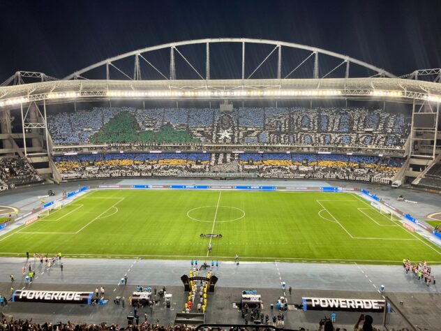 Mosaico no Nilton Santos homenageando o Rio de Janeiro 