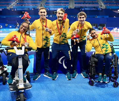 A equipe mista de revezamento 4x50 livre formada por Talisson Glock, Patrícia Santos, Lídia Cruz e Daniel Xavier Mendes conquistou a medalha de bronze com o tempo de 2min20s91.