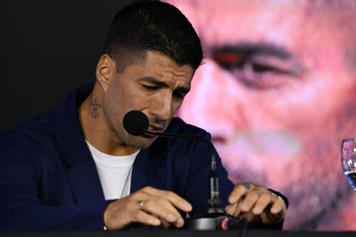 Luis Suárez anuncia aposentadoria da seleção do Uruguai e o jogo de despedida será na sexta-feira (6), contra o Paraguai. Pela Celeste, o artilheiro marcou 142 jogos e 69 gols.