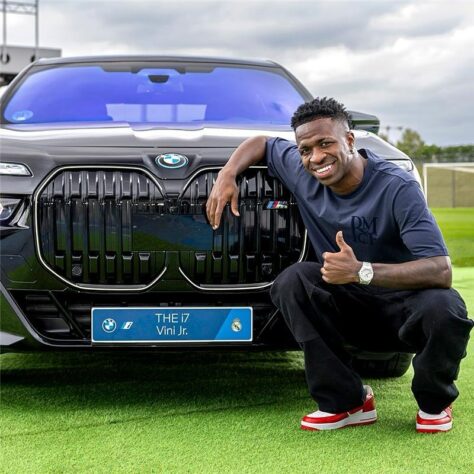 Vinicius Junior: BMW i7 M70 xDrive (186,65 mil euros)