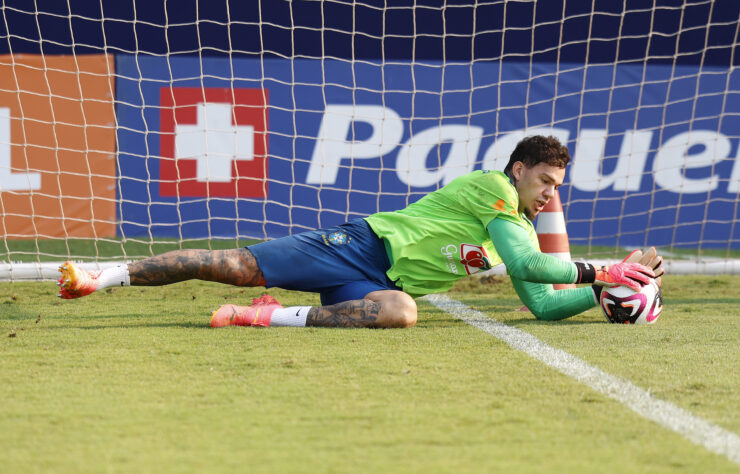 Treino Seleção Brasileira treina na Academia do Palmeiras para enfrentar o Chile, nesta segunda-feira 07/10