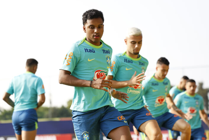 Treino Seleção Brasileira treina na Academia do Palmeiras para enfrentar o Chile, nesta segunda-feira 07/10