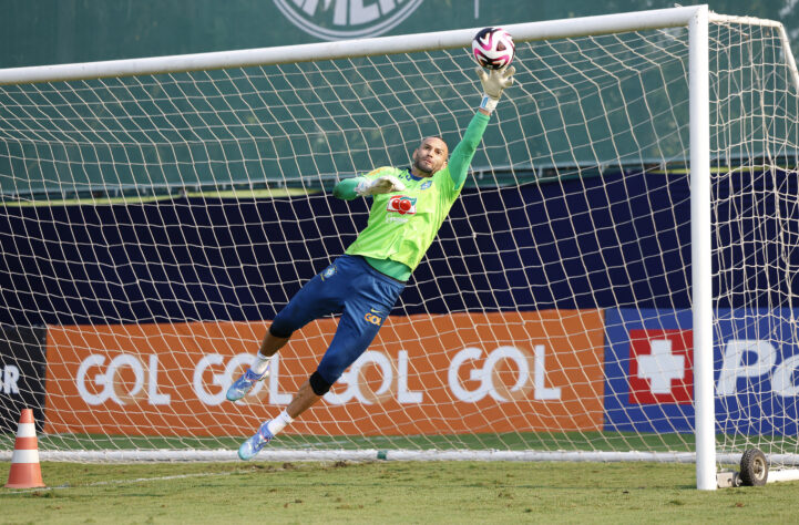 Treino Seleção Brasileira treina na Academia do Palmeiras para enfrentar o Chile, nesta segunda-feira 07/10