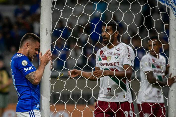 Fluminense e Cruzeiro se enfrentam nesta quinta-feira (3), às 21h30 (horário de Brasília), no Maracanã, pela 29ª rodada do Campeonato Brasileiro. Confira o retrospecto recente do confronto entre Fluminense e Cruzeiro