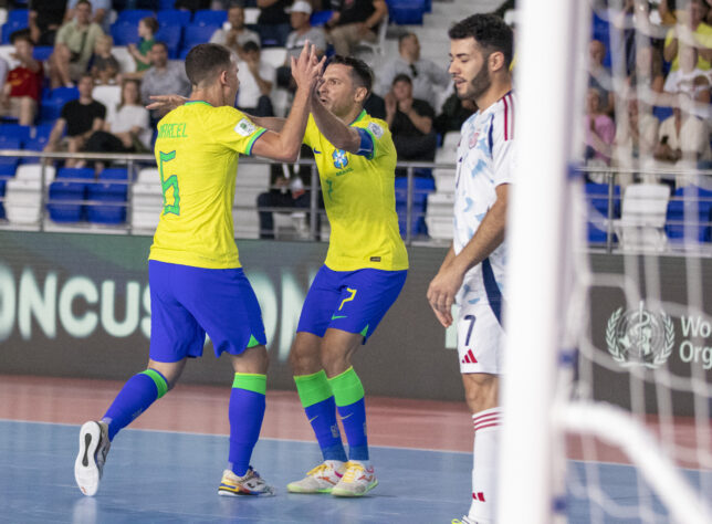 Brasil 5 x 0 Costa Rica - Oitavas de final