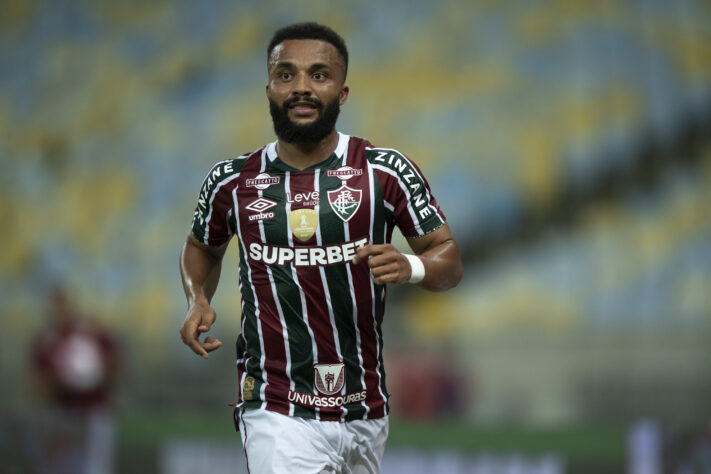 12° Fluminense - 59 jogos (25 vitórias, 13 empates e 21 derrotas) - 49,72% de aproveitamento