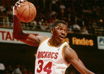 Houston Rockets - Hakeem Olajuwon, 26.511 pontos