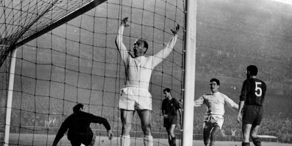 Barcelona 5 x 0 Real Madrid - 25 de março de 1945 (La Liga)