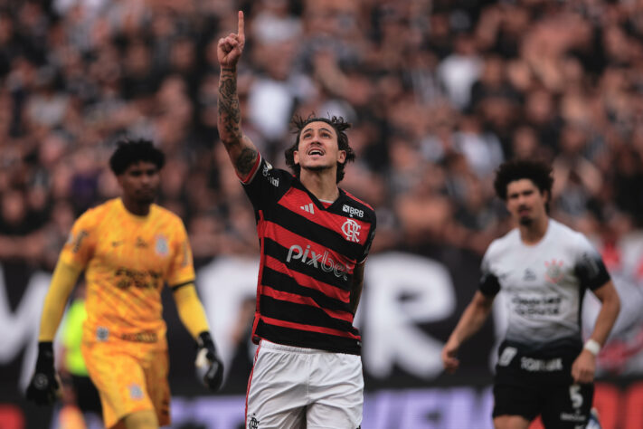 Jogo de ida - Palpite: Flamengo 2 x 0 Corinthians - O Flamengo, com Gerson e Matheus Gonçalves, pode aproveitar a habilidade e a intensidade do meio-campo, controlando a partida. O Corinthians, apesar de ter Romero e Yuri Alberto, pode ter dificuldades para furar a defesa flamenguista.