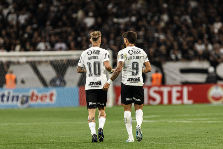 2023 - Róger Guedes (21) e Yuri (15): 36 gols;