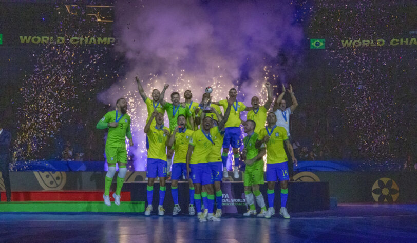 O Brasil se consagrou hexacampeão da Copa do Mundo de Futsal 2024 e a Fifa atualizou nesta sexta-feira (11) o ranking dos países artilheiros. O Brasil se firmou em primeiro lugar e abriu vantagem para o segundo colocado; veja ranking!