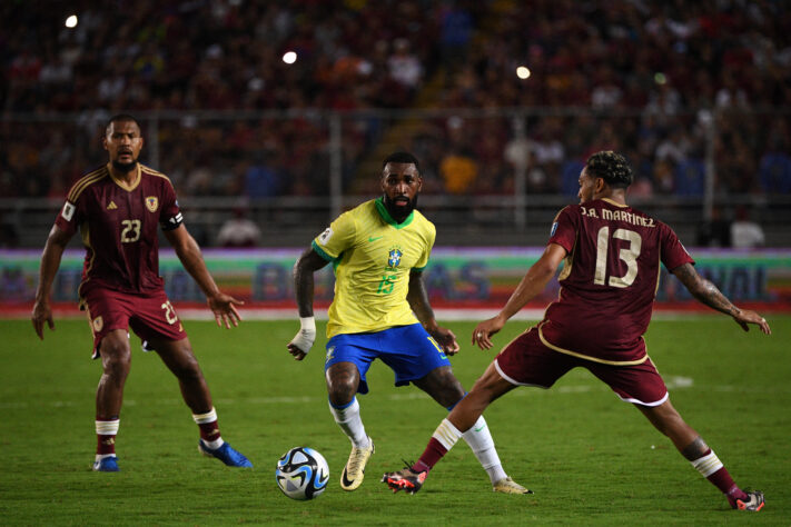 Gerson durante a partida contra a Vnenezuela