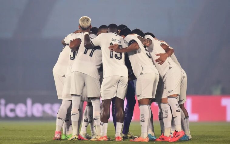 O líder Botafogo busca afastar os fantasma do ano passado, quando perdeu o título do Brasileiro nas últimas rodadas, e confirmar a conquista nesta temporada. Para isto, o alvinegro terá que manter o bom aproveitamento nas últimas seis rodadas. Saiba os confrontos. 