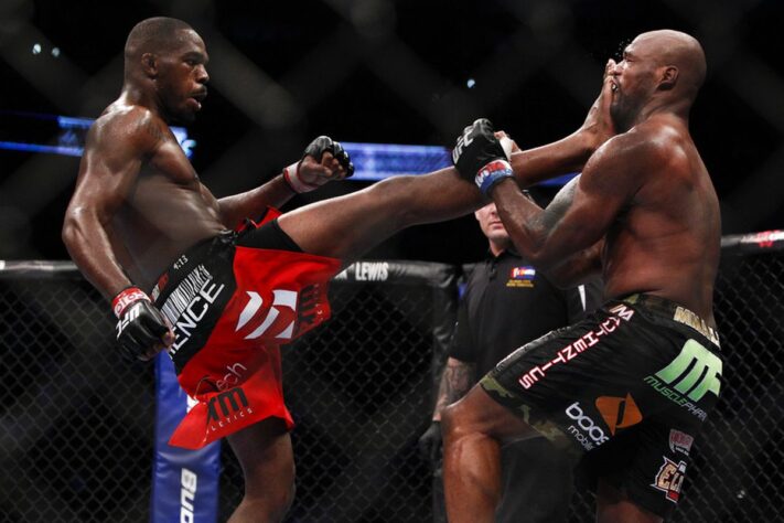 8- Quinton Jackson - UFC 135 - 24/9/2011 - Submissão