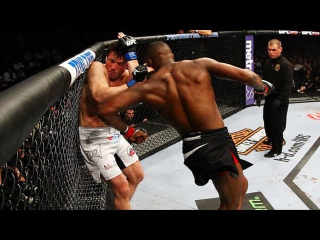 12- Chael Sonnen - UFC 159 - 27/4/2013 - Nocaute Técnico