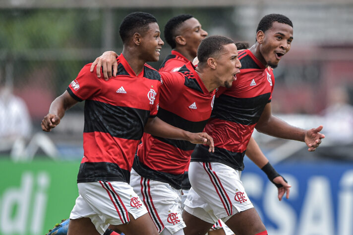 Flamengo (Grupo 23): Cruzeiro-PB, São Bernardo e Zumbi