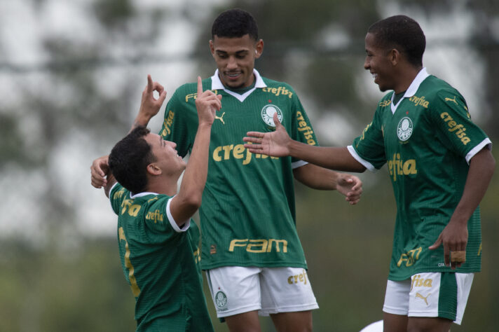 Palmeiras (Grupo 19): Náutico, Oeste e Santa Cruz