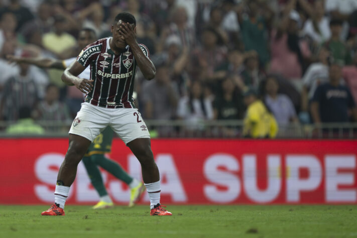 Arias, do Fluminense, é o 2° jogador com mais minutos em campo na temporada do mundo. Os dados foram obtidos até o dia 15 de dezembro e relaciona 66 ligas ao redor do mundo, seja por clubes, no profissional, ou por seleções nacionais (principal, sub-23 ou sub-21); confira o ranking!