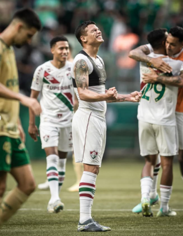 Thiago Silva fez postagem no Instagram sobre a fuga do Fluminense do rebaixamento.