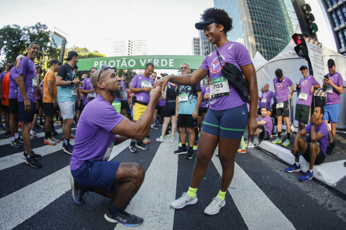 Pedido de casamento antes da largada da São Silvestre 2024