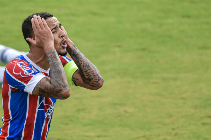 2º. Gregore (Bahia) - 100 faltas cometidas - Brasileirão 2020