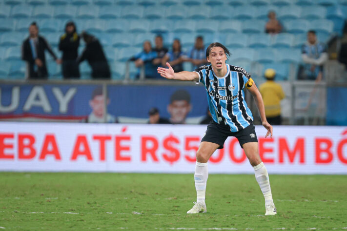 Em 2017, o Grêmio enfretou o Real Madrid na final do Mundial de Clubes e Geromel deu uma entrada forte, na altura da panturrilha de Cristiano Ronaldo. 