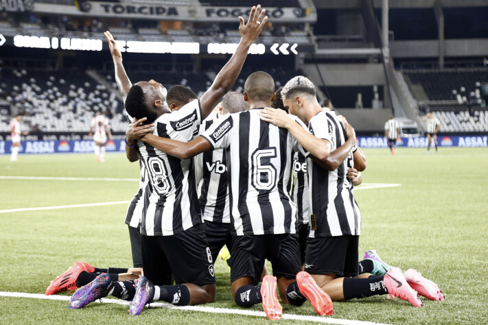 Botafogo VENCEU o Bangu por 2 a 0