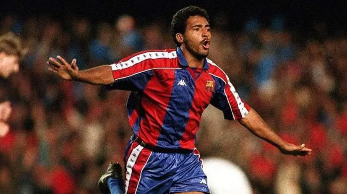 Romário marcou um hat-trick contra o Real Madrid, na goleada do Barça por 5 a 0 na temporada 1993/1994.