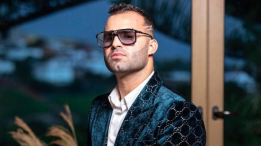 Jesé Rodriguez - Campeão da Champions League pelo Real Madrid e ex-jogador do Coritiba, Jesé Rodriguez tem uma carreira sólida no reggaeton. O jogador iniciou sua carreira música na mesma época que começou a jogar pelo Real Madrid e é conhecido como Jey M