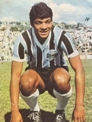 Grêmio 2x0 Rússia (1966) - No Olímpico, o Grêmio venceu a União Soviética por 2 a 0, com dois gols de Alcindo, maior artilheiro do clube.  