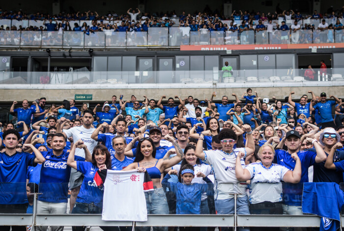 Torcedores do Cruzeiro agitam Mineirão para a ‘Apresentação Cabulosa’; veja fotos