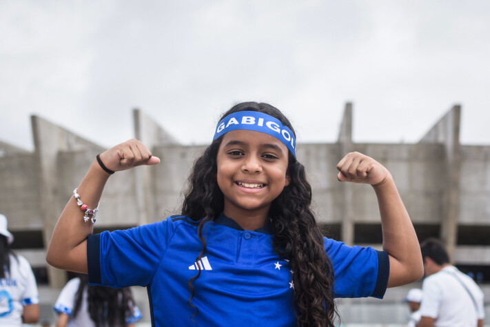 Torcedores do Cruzeiro antes da apresentação de Gabigol, Dudu e os reforços da temporada de 2025