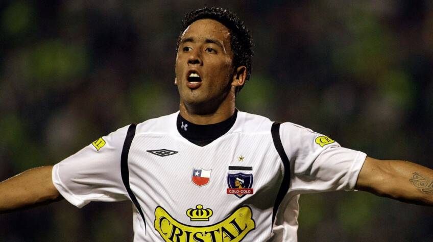 2008 - Lucas Barrios (52 gols)