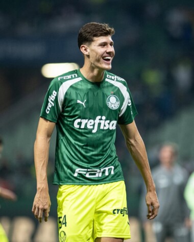 Luis Benedetti (Palmeiras) - 18 anos - Zagueiro