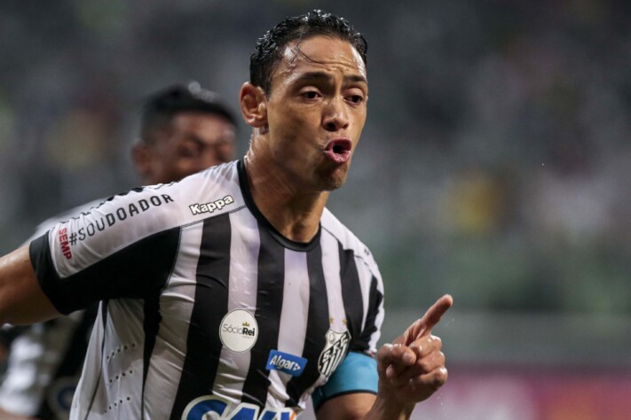 Ricardo Oliveira: 37 gols em 62 jogos (2015)