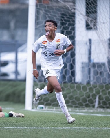 Robson Junior (Santos): Meia, 17 anos - Filho de Robinho