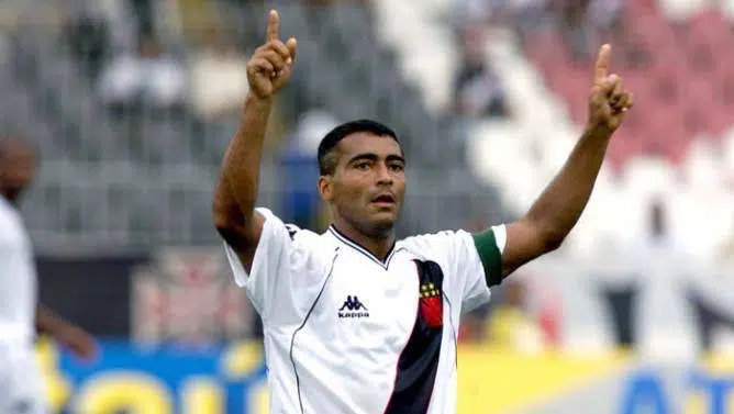 2001 - Romário (43 gols)