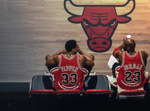 Arremesso Final - A série acompanha o sucesso de Michael Jordan e os bastidores do histórico time do Chicago Bulls