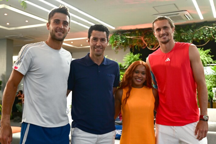 Tomas Etcheverry, André Sá, Rebeca Andrade e Alexander Zverev em encontro no Rio Open 2025