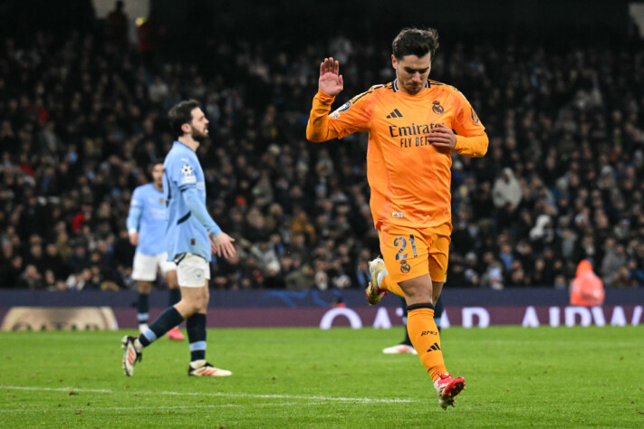 Brahim Díaz atuou no Manchester City entre 2016 e 2018 e está no Real Madrid desde 2018