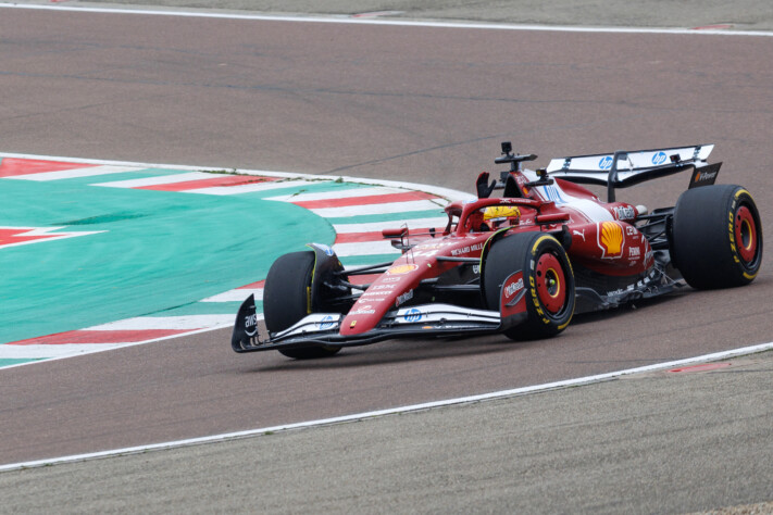 Hamilton realizou teste de 100kms no SF-25