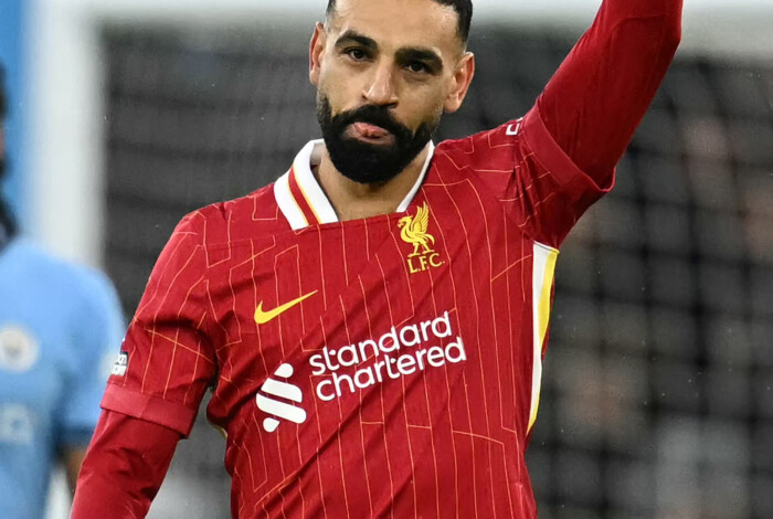 Salah pode bater recorde de lendas de soma de gols e assistências na Premier League