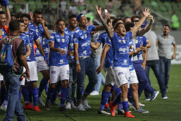 16° Cruzeiro - 11 gols em dez jogos.