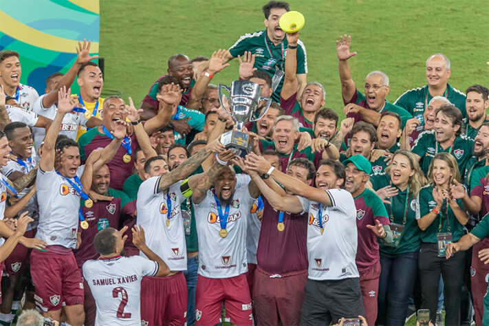 3º - Fluminense - 12 títulos