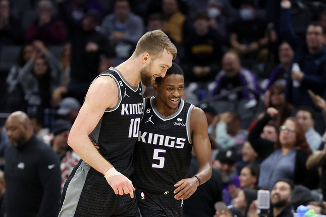 Sacramento Kings - De'Aaron Fox e Domantas Sabonis