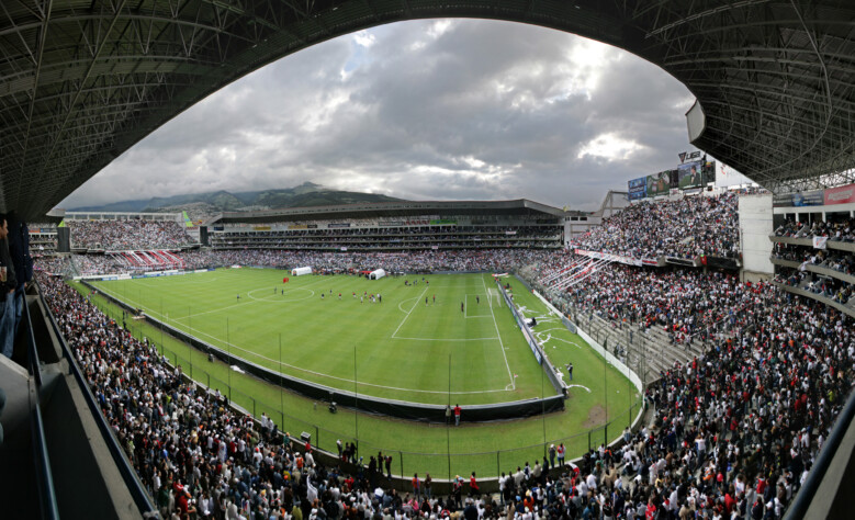 3. Estádio Rodrigo Paz Delgado, Quito: 2.850 metros (LDU)